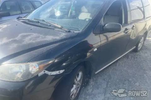 Photo of 2004 Mazda MPV