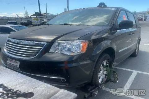 Photo of 2012 Chrysler Town & Country