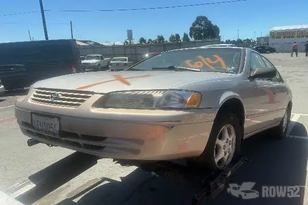 Photo of 1999 Toyota Camry