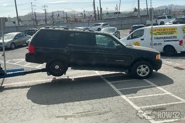 Photo of 2004 Ford Explorer