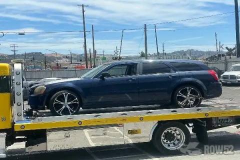 Photo of 2005 Dodge Magnum