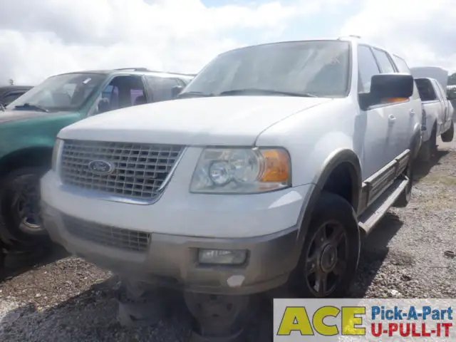 Photo of 2004 Ford Expedition