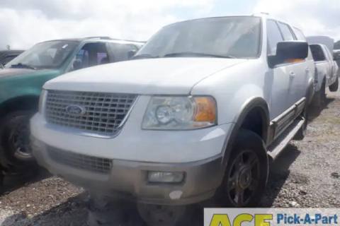 Photo of 2004 Ford Expedition