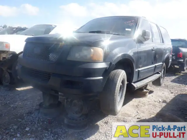 Photo of 2004 Ford Expedition