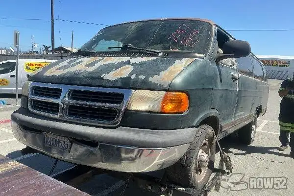 Photo of 2001 Dodge Ram Wagon