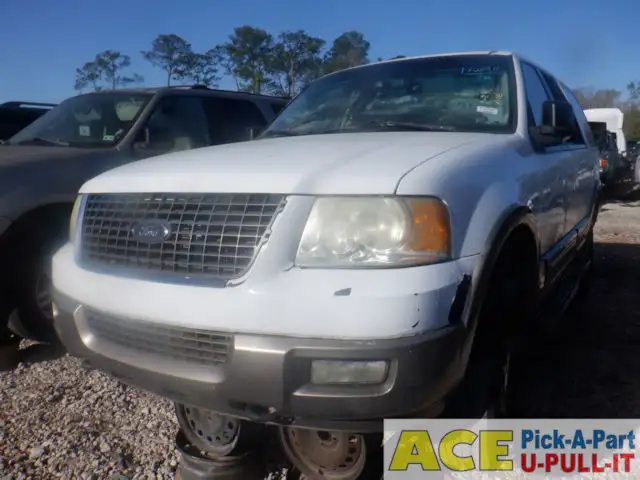 Photo of 2004 Ford Expedition