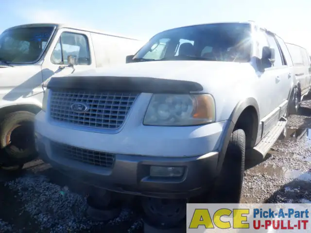 Photo of 2004 Ford Expedition