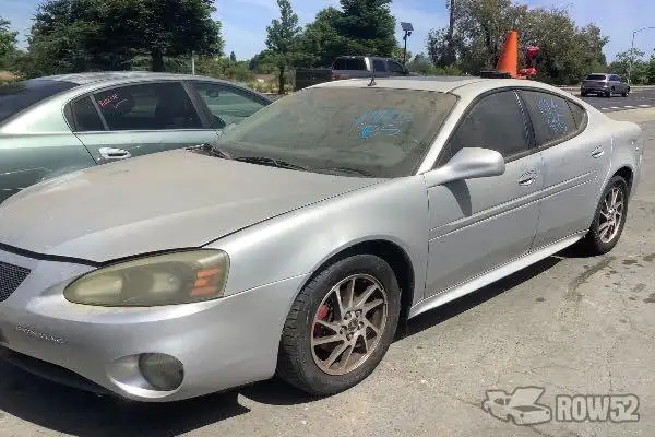 Photo of 2004 Pontiac Grand Prix