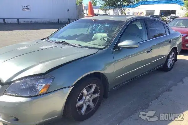 Photo of 2005 Nissan Altima
