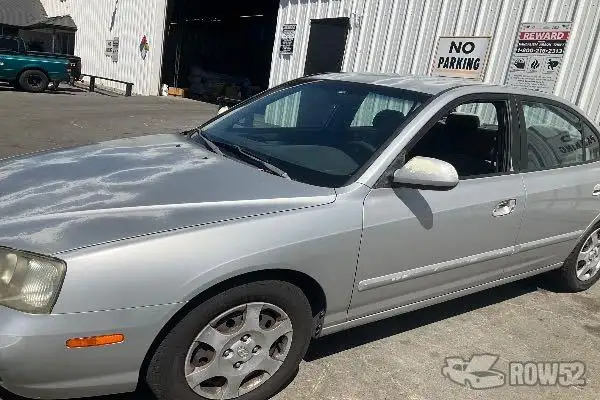 Photo of 2003 Hyundai Elantra