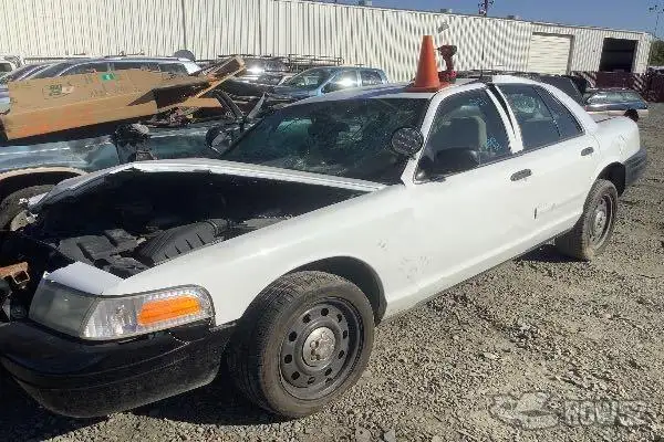 Photo of 2008 Ford Crown Victoria