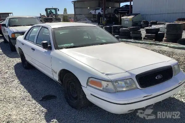 Photo of 2000 Ford Crown Victoria