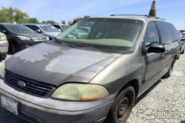 Photo of 2003 Ford Windstar