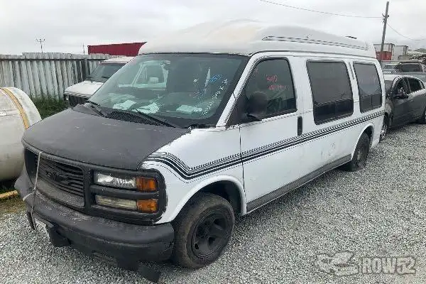 Photo of 1996 GMC Savana