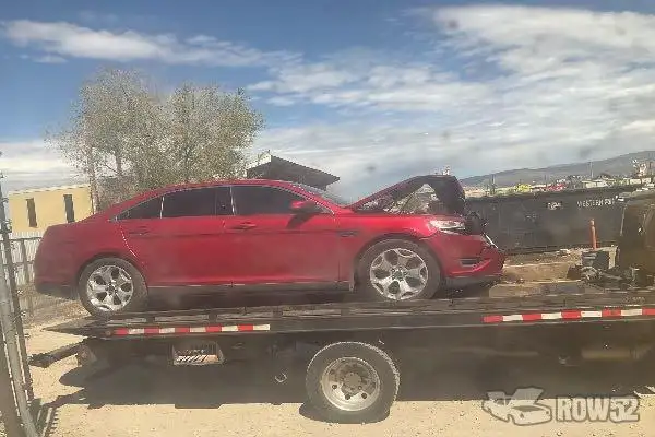 Photo of 2010 Ford Taurus