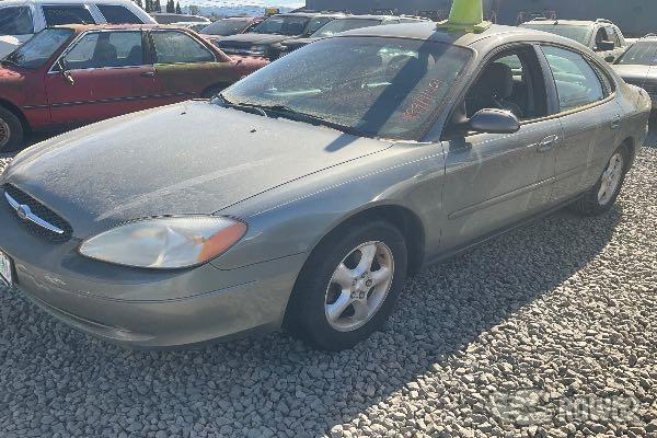 Photo of 2001 Ford Taurus