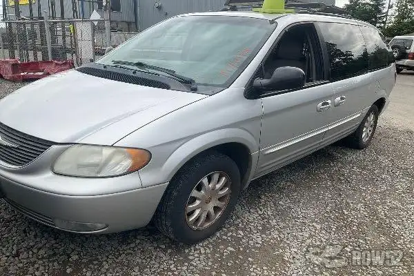 Photo of 2002 Chrysler Town & Country