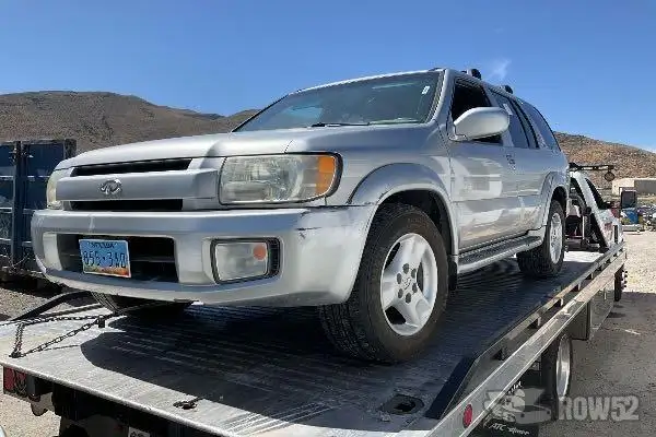 Photo of 2002 Infiniti QX4