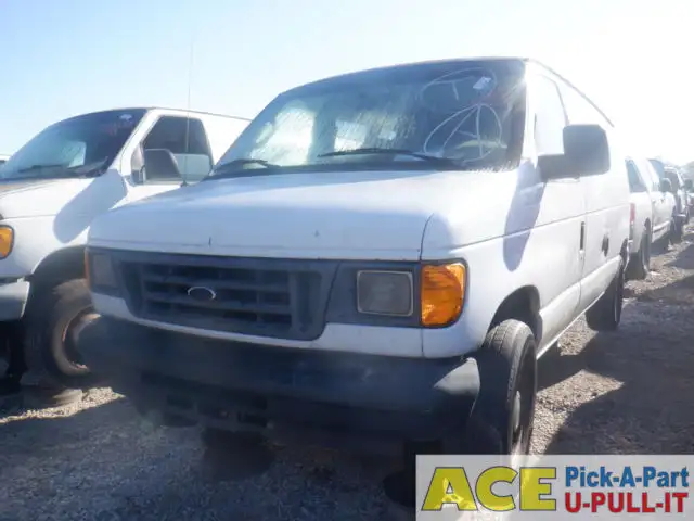 Photo of 2004 Ford Ford E150 Van