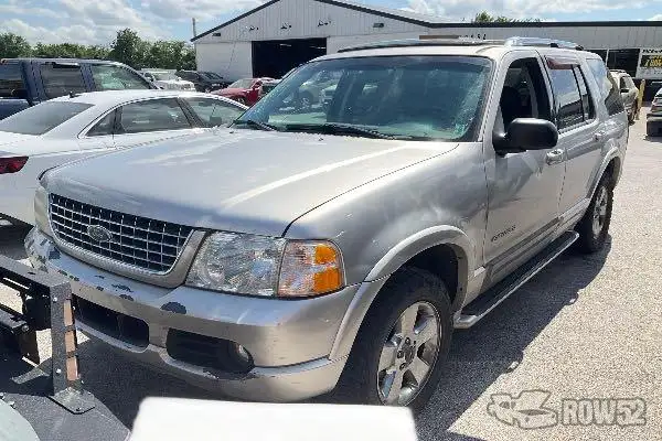 Photo of 2004 Ford Explorer