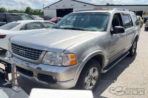 Photo of 2004 Ford Explorer