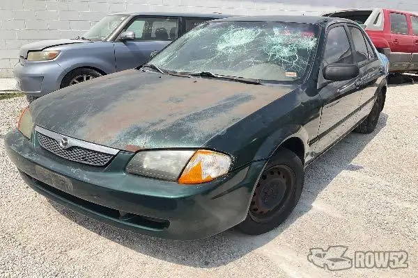 Photo of 1999 Mazda Protege