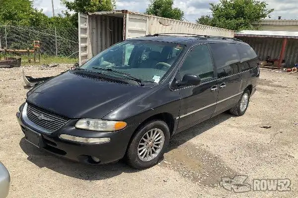 Photo of 2000 Chrysler Town & Country