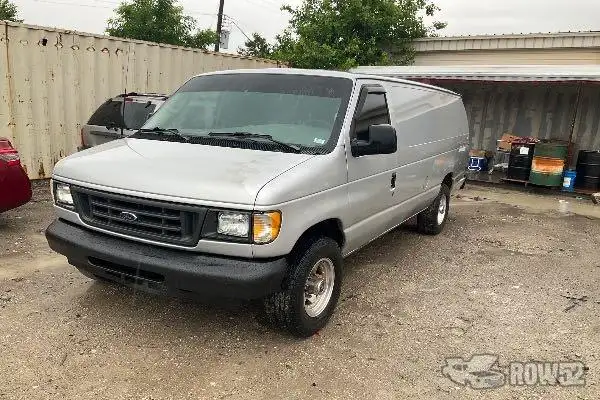Photo of 2005 Ford Econoline