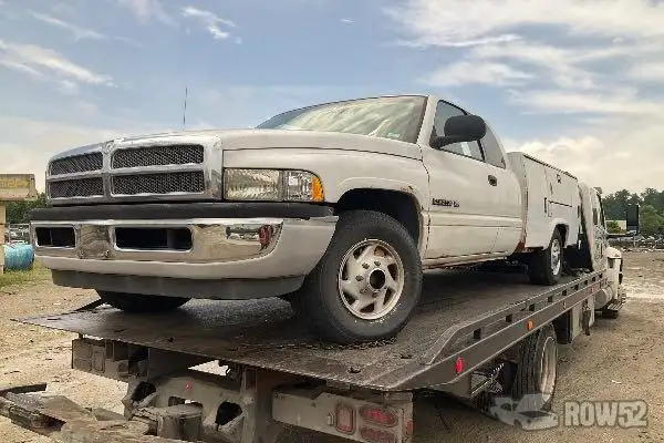 Photo of 1999 Dodge Ram 2500