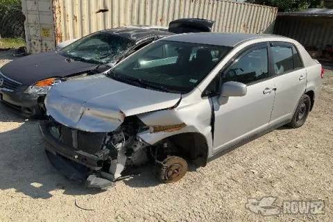 Photo of 2011 Nissan Versa