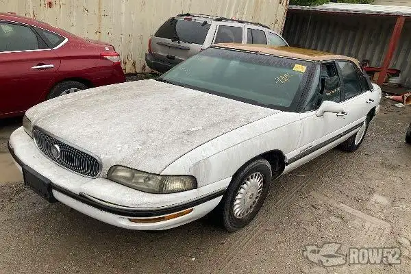 Photo of 1998 Buick Lesabre
