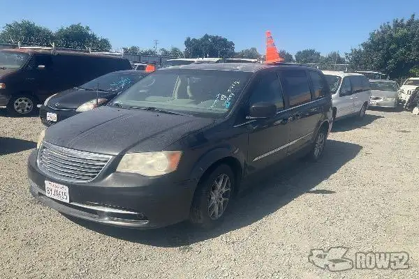 Photo of 2012 Chrysler Town & Country