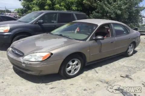 Photo of 2004 Ford Taurus