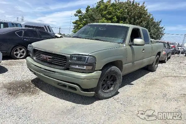 Photo of 2001 GMC Sierra 1500