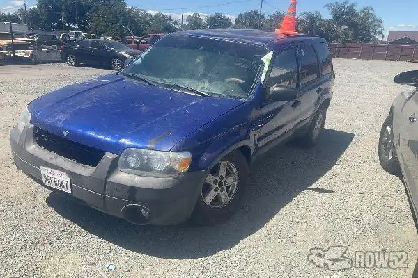 Photo of 2005 Ford Escape