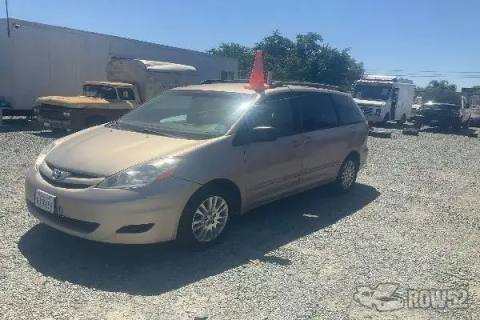 Photo of 2009 Toyota Sienna