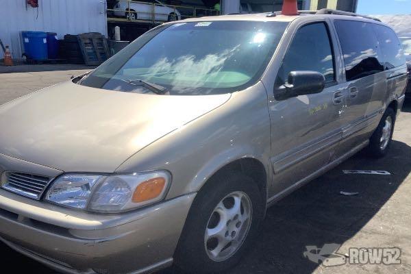 Photo of 2004 Oldsmobile Silhouette