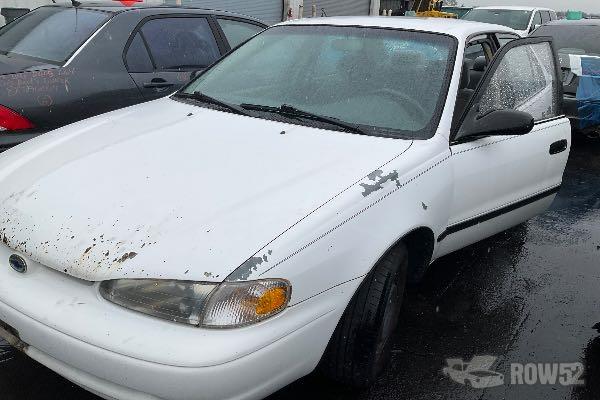 Photo of 1998 Chevrolet Prizm