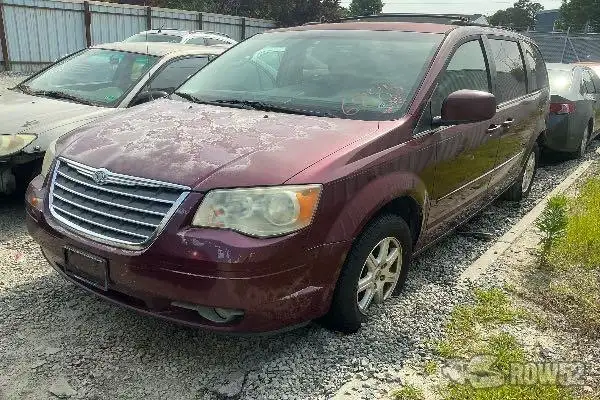 Photo of 2008 Chrysler Town & Country