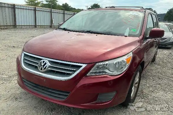 Photo of 2012 Volkswagen Routan