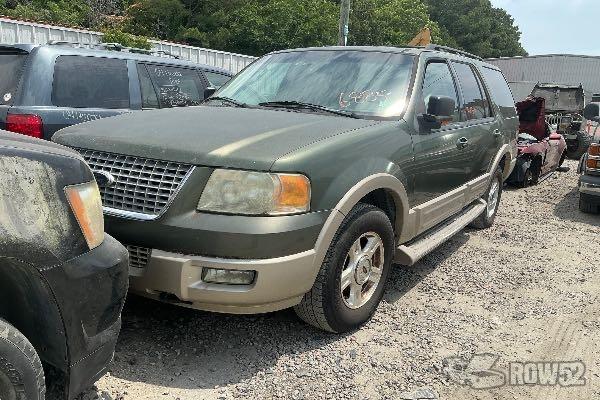 Photo of 2005 Ford Expedition