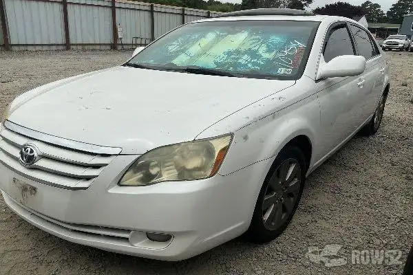 Photo of 2006 Toyota Avalon