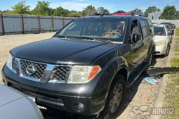 Photo of 2006 Nissan Pathfinder