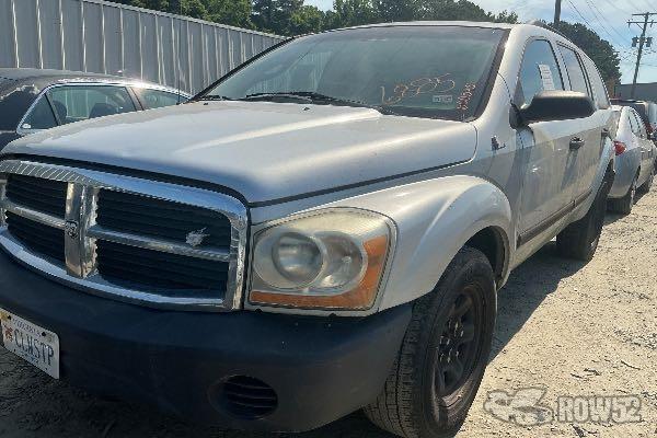 Photo of 2005 Dodge Durango