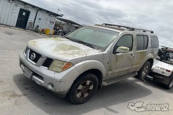 Photo of 2005 Nissan Pathfinder