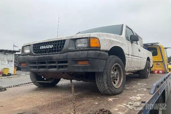 Photo of 1993 Isuzu Pickup