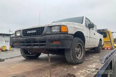 Photo of 1993 Isuzu Pickup