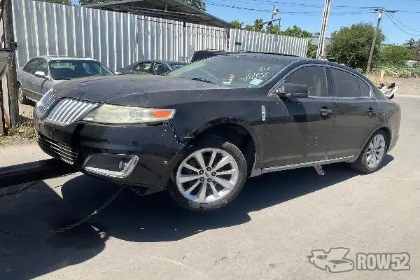 Photo of 2011 Lincoln MKS