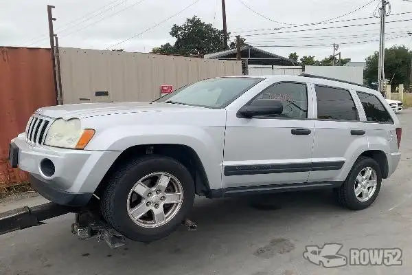 Photo of 2005 Jeep Grand Cherokee