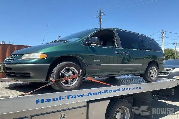 Photo of 1998 Plymouth Grand Voyager